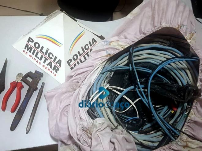 Esse é o material furtado e as ferramentas usadas na prática do crime