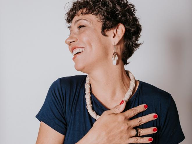 Liz Eulália é fabricianense e tem carreira consolidada na música