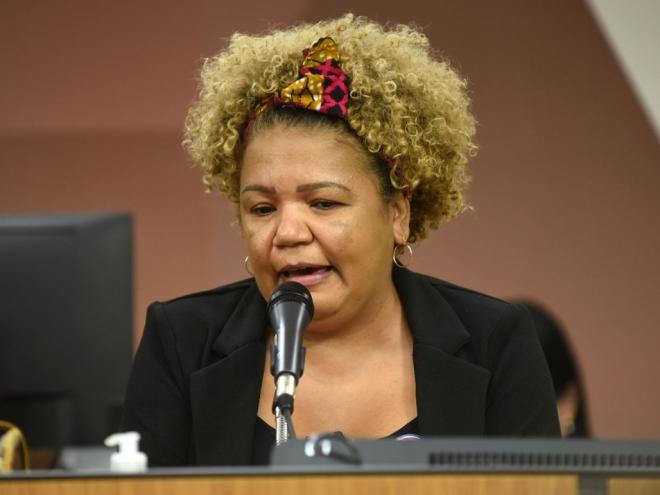 Na opinião de Denise Romano, do SindUte, o fomento ao ódio contra professores foi a semente dos atentados contra escolas.