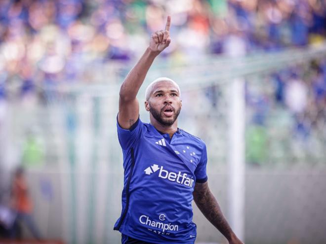 Wesley fez dois gols contra o Santos e deverá ser uma das atrações do Cruzeiro no Mineirão contra o Flu 
