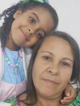 Maria Aparecida de Souza Silva, de 44 anos e a neta, Ágata Elen Silva Gomes, de 6 anos, foram assassinados por João Marcelo da Silva, filho de Aparecida e pai de Ágata