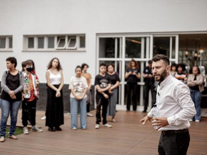 Rodrigo Vivas ministra palestra no curso de formação para professores