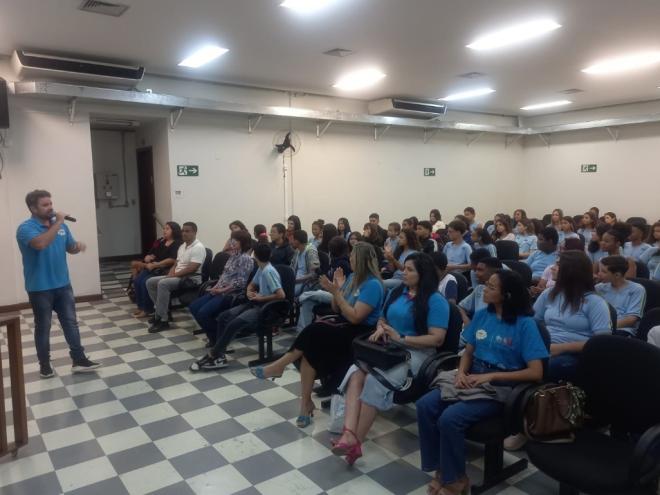 A aula de encerramento foi ministrada pelo advogado e professor Douglas Henrique Nunes
