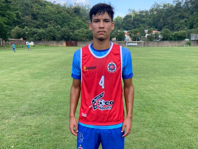 O zagueiro Kauan foi um dos titulares do Tigre na estreia em Ouro Branco