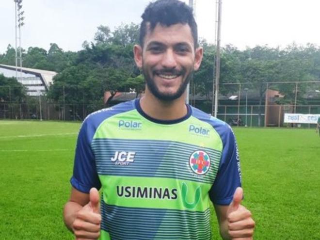 Matheus Phillipe esteve no Ipatinga em 2018, mas não atuou em nenhuma partida do Módulo B 