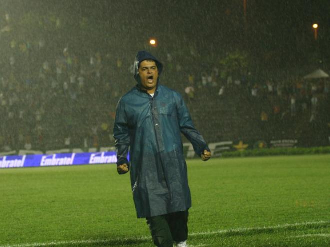 Ney Franco, que mais tarde treinou Flamengo, São Paulo, Botafogo e seleção brasileira Sub-20, decolou sua carreira com o título mineiro de 2005