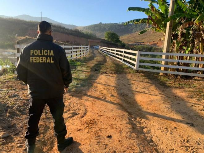 PF desarticula associação especializada na promoção de migração ilegal de brasileiros para os EUA; Justiça expediu mandados de prisão e bloqueio de cerca de R$ 26 milhões da organização 