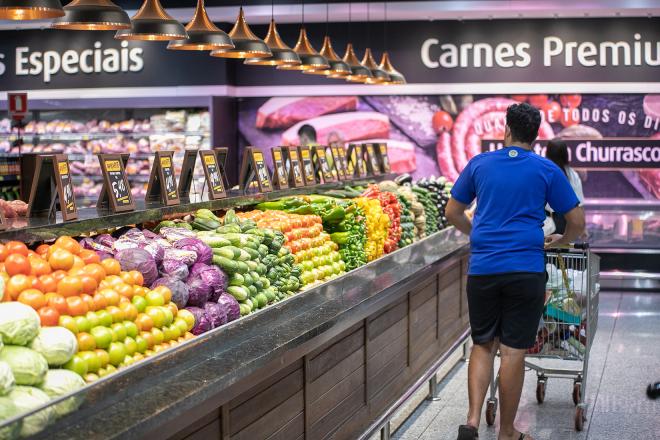 Supermercados e empresas do setor têm autorização para abrir as portas no dia de Corpus Christi, nas três principais cidades do Vale do Aço  