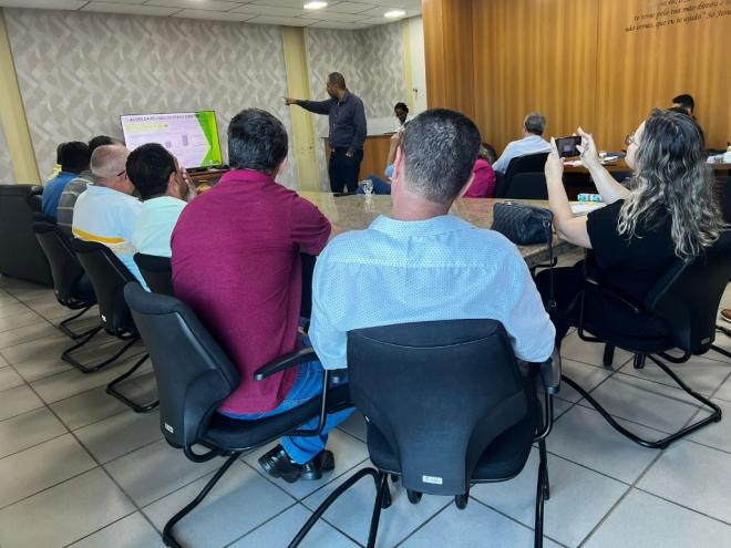 Encontro busca alinhar vereadores às mudanças propostas, com foco em inovações urbanas e envolvimento popular nas decisões 