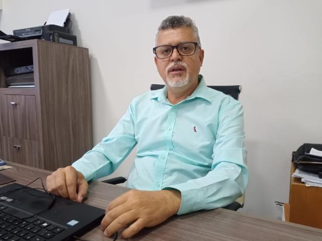  Para o advogado Moisés Arimatéia não deve haver cobrança de nenhuma forma