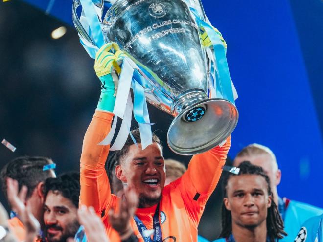 Goleiro do time inglês, Ederson é 56º brasileiro a vencer a Champions