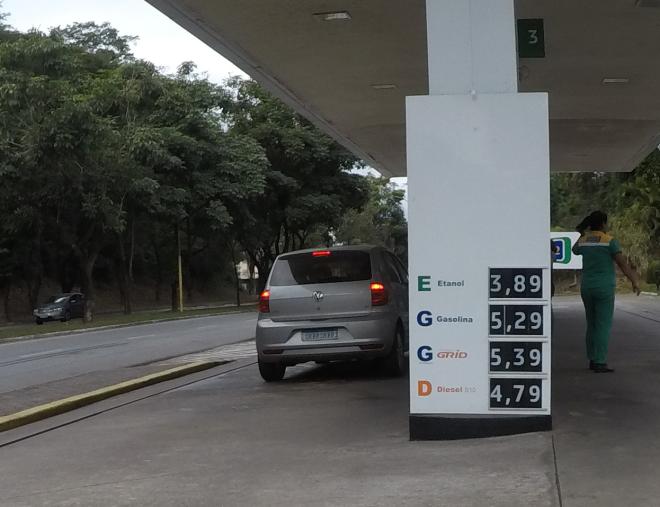 Em algumas redes de postos redução nos preços da gasolina é esperada para essa semana que se inicia 