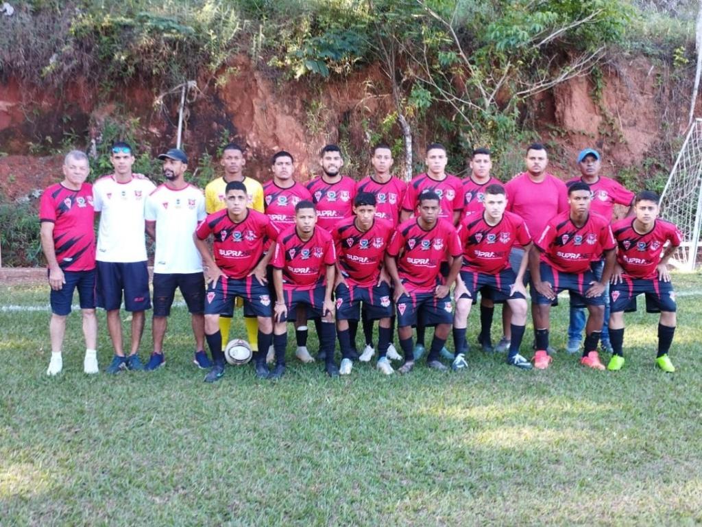 O Panorama foi a Dom Cavati, goleou o Juventus e manteve-se na ponta do seu grupo