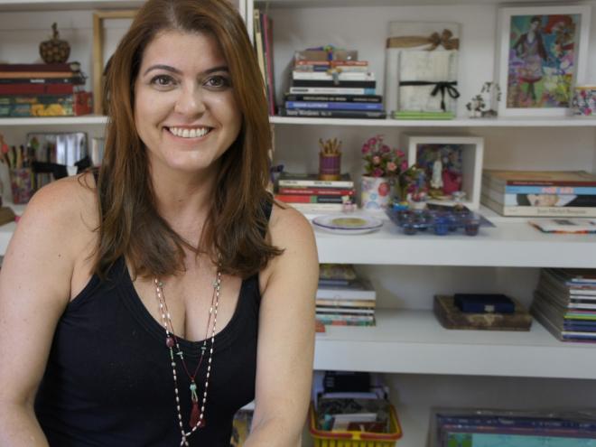 Rosane Dias é a artista plástica responsável pelo projeto inovador