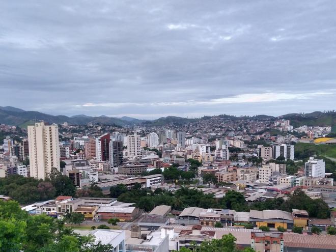 Em Ipatinga, a população passou de 239.468 para 227.731, conforme os dados do Censo Demográfico 2022