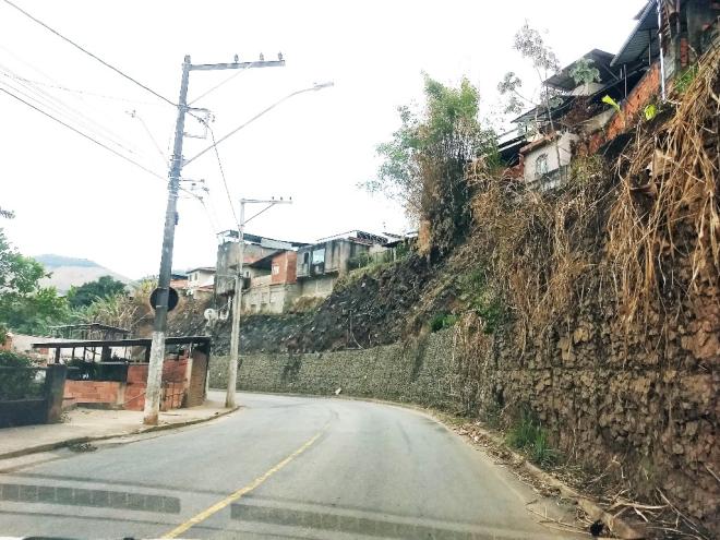 Há preocupação, sobretudo, com esse trecho da avenida Acesita, que pode não suportar o tráfego rodoviário após a conclusão da pavimentação da MG-760