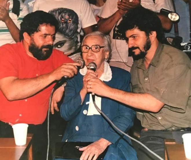 Época das grandes campanhas: Lula, Maria da Conceição Souza (mãe do desenhista, jornalista e escritor Henfil) e Chico Ferramenta