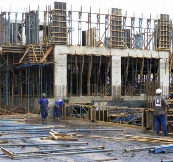 Em julho foram fechadas 31,1 mil vagas no setor, que tem hoje 2,73 milhões de empregados
