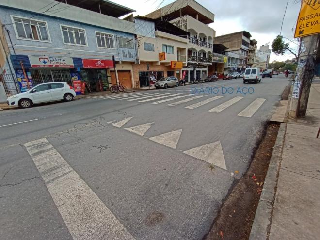 Vítima já tinha atravessado uma pista nessa passagem elevada, quando foi atingida pelo caminhão que seguia sentido ao Limoeiro 