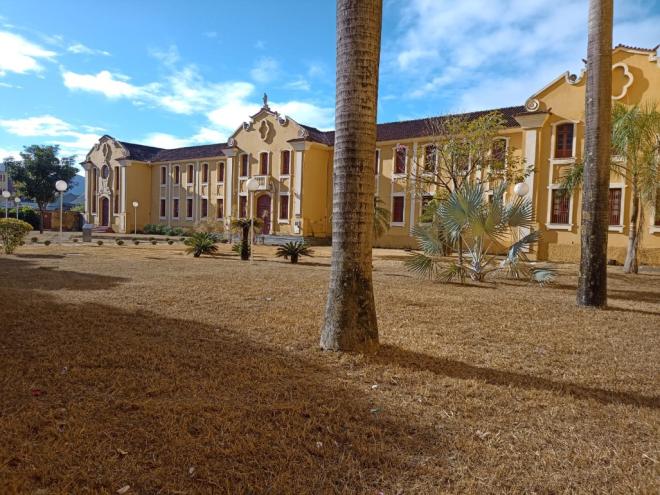 A escola está fechada há cerca de seis meses