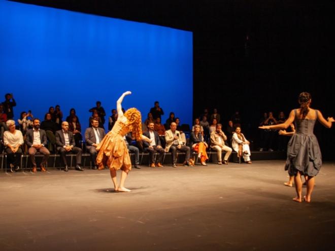 Apresentação cultural no lançamento do projeto: junção inédita de expressões artísticas