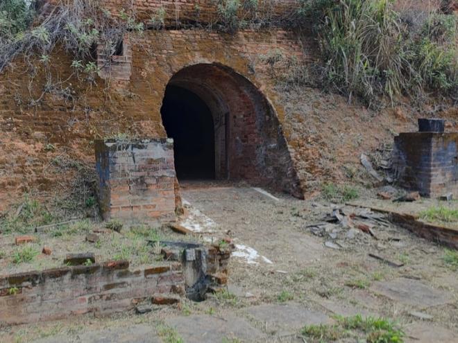 Construído em 1945 forno foi utilizado para a fabricação de tijolos para a antiga Acesita