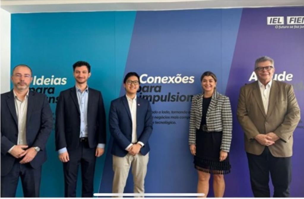 Marcos Mandacaru, Julien Fruchard, Josiah Choy, Rebecca Macedo e Luís Márcio Vianna  