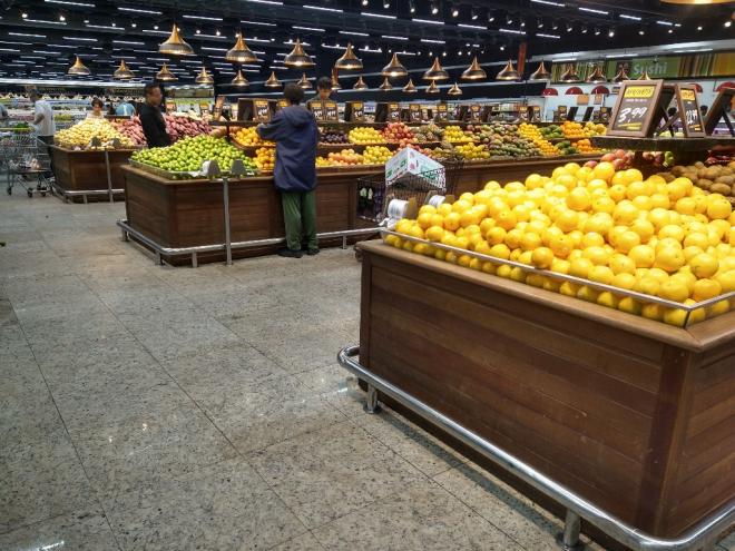 Os supermercados estão autorizados a funcionar das 8h às 14h em Coronel Fabriciano e Timóteo no feriado do dia 15