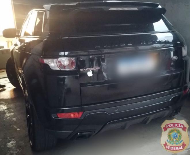 Entre os bens apreendidos pela PF está uma Range Rover Evoque