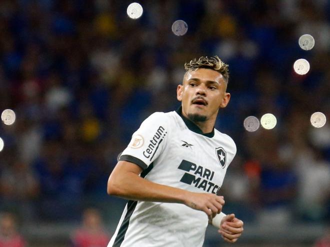 Tiquinho Soares só voltará ao ataque do Botafogo no final de setembro