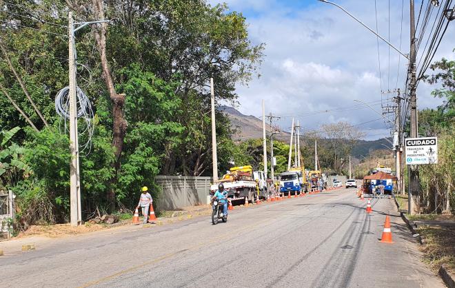 Cabos de baixa tensão foram substituídos por vãos mais robustos e modernos, conforme a Cemig 