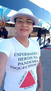 Rúbia participou de atos, em Brasília, que reivindicavam o piso para a enfermagem   