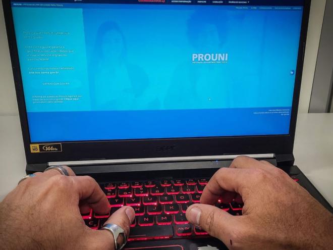 O Ministério da Educação (MEC) disponibilizou 276.566 bolsas para o segundo semestre de 2023