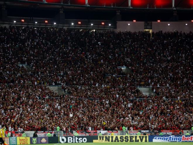 Flamengo tem uma média de público pagante de 54.668