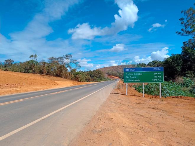 DER-MG ainda instala sinalização e equipamentos de segurança, definirá limites de cargas que poderão passar por Timóteo e confirma que rodovia terá radares para controle de velocidade 