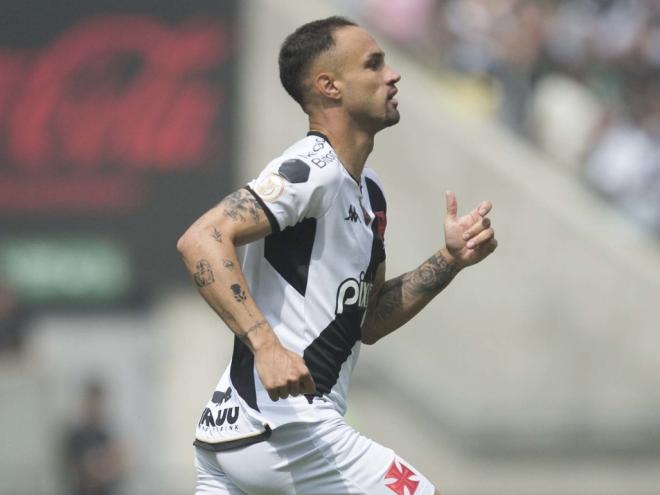 O atacante Serginho marcou seu primeiro gol vestindo a camisa vascaína