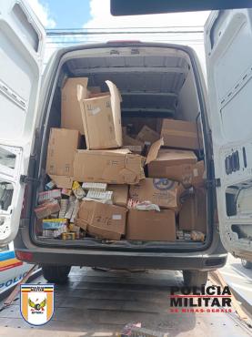 Van tinha sido roubada em Contagem e carga de cigarros tinha sido roubada na MG-759 na quarta-feira pela manhã 
