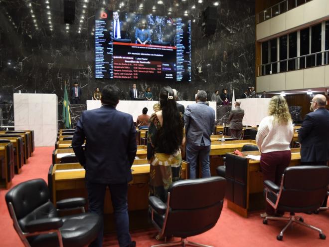 Proposta do governador, apresentada aos deputados, incide sobre bens como cerveja e outras bebidas alcoólicas, armas e cigarros / Foto: Guilherme Dardanhan