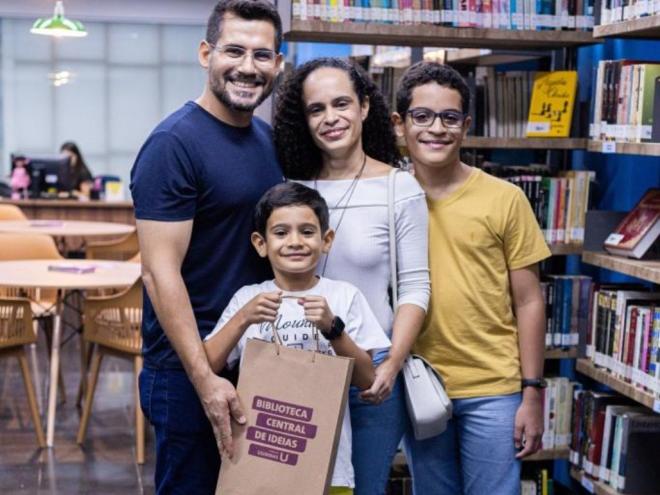 Gabriella Beltrame e família: ''o mundo chega de moto''