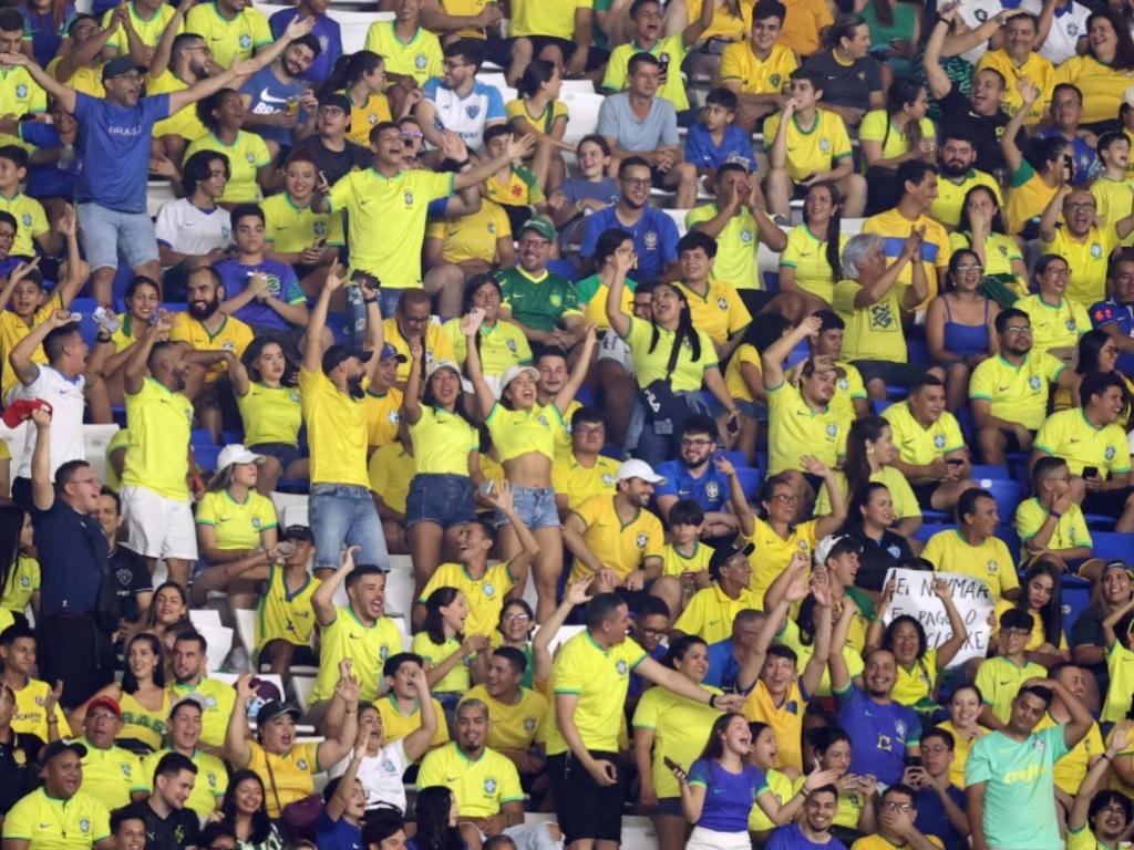 Torcida brasileira fez linda festa no Estádio Mangueirão, em Belém