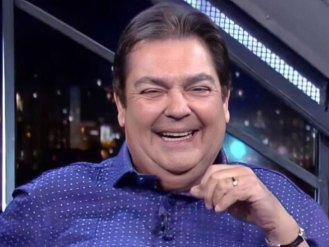 Apresentador estava internado há mais de um mês