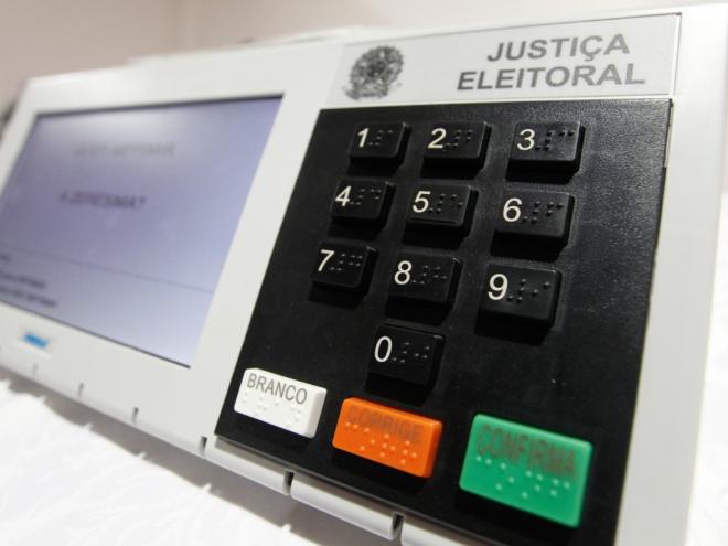 Neste ano urna eletrônica deve ser disponibilizada em 389 municípios mineiros, incluindo a região do Vale do Aço
