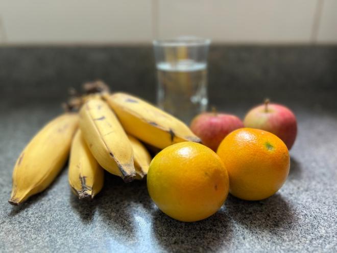 Pediatra recomenda que, em dias de calor, seja ofertada alimentação mais leve aos pequenos