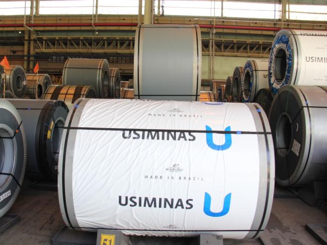 A Usiminas ressalta que vem seguindo todos os compromissos assumidos junto ao MPMG e a comunidade para redução da emissão de particulados e que já adotou diversas medidas voltadas à melhoria de seu desempenho ambiental em Ipatinga