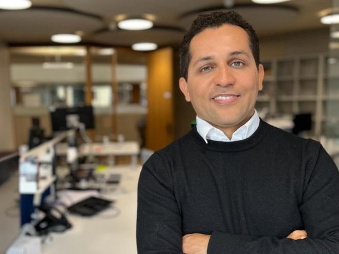Eduardo Araújo estuda como a inteligência artificial pode modernizar os serviços públicos 