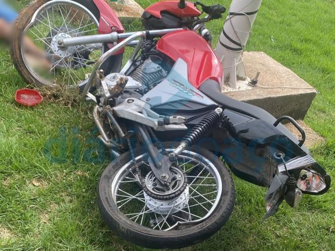 A moto Honda/cg 160start, cor vermelha, placa QQH-7I70, está em nome de uma mulher