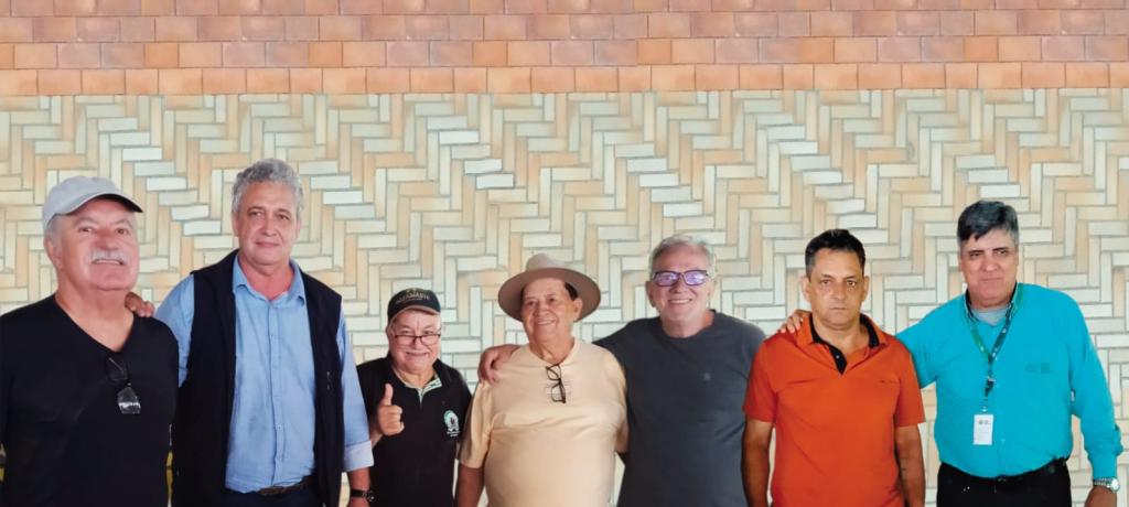 Da esquerda para direita: Hugo, Adauto Valamiel, Justino Kebra Kebra, Adelson Fernandes, Marcos Isac, João Bretas e Luiz Ronilson (Gerente Senar)