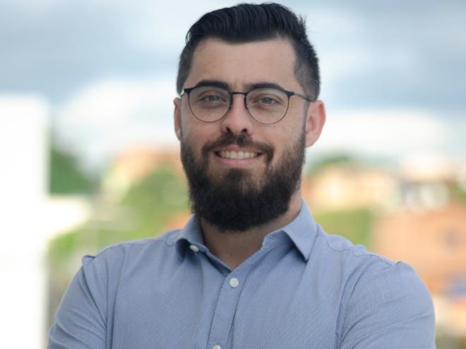 Professor de apicultura da UFMG, Pedro Guilherme, explica também as causas naturais de morte de abelhas