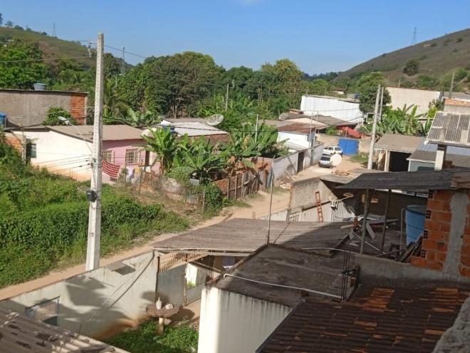 A ação atinge cerca de 50 famílias na rua dos Navegantes e teve início em 2012