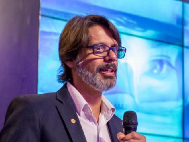 Para microbiologista e virologista Flávio Guimarães da Fonseca, situação precisa de cautela e muito cuidado